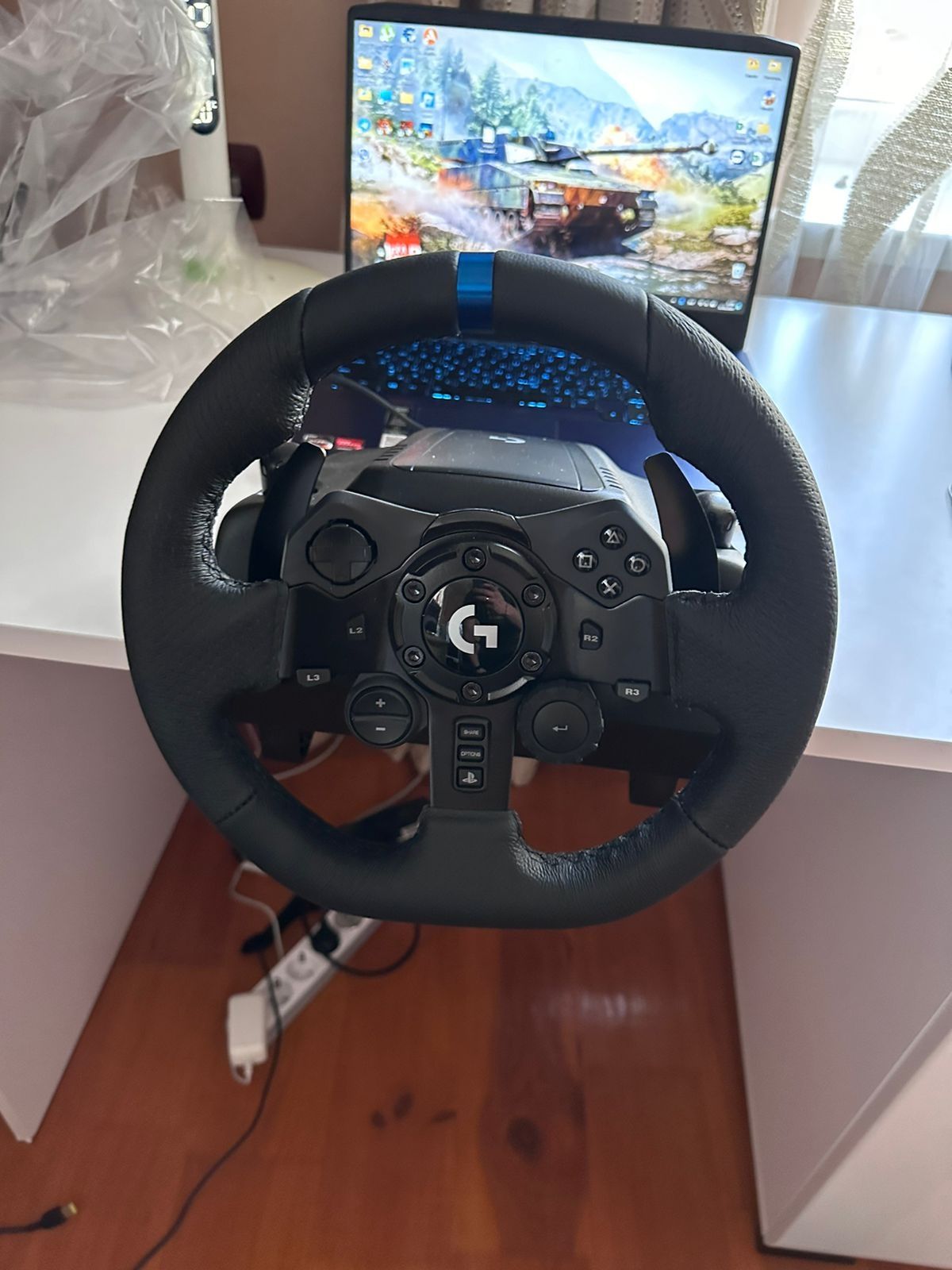 Кермо Logitech G923 Racing Wheel and Pedals