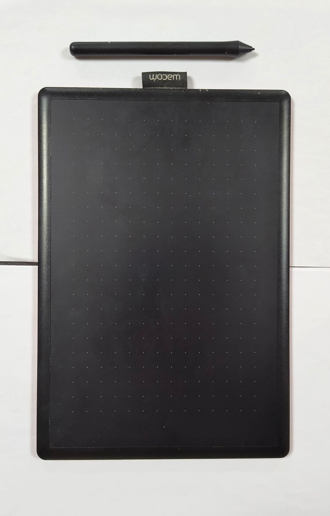 One by WACOM CTL- 672