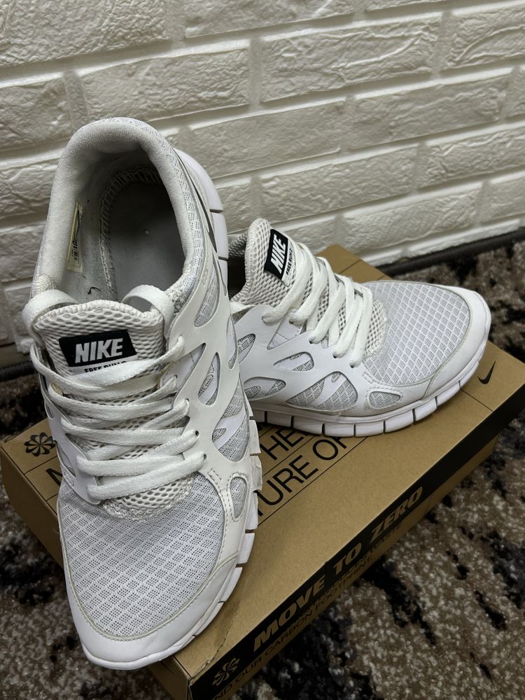 Кросівки Nike Fee RUN 2 44р