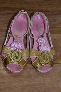 продам очень красивые туфельки принцессы Бель