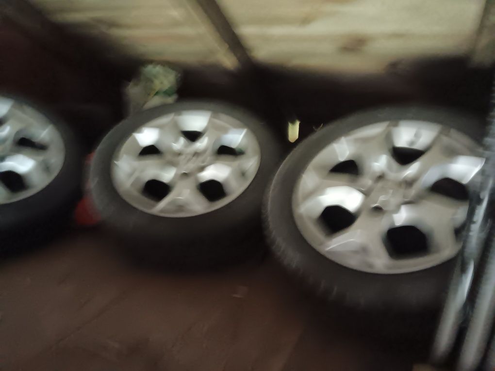 Felgi z oponami letnimi 205,55 r.16, szt 4. do opla zafiry