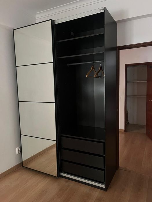 Roupeiro com 2 portas deslizantes preto