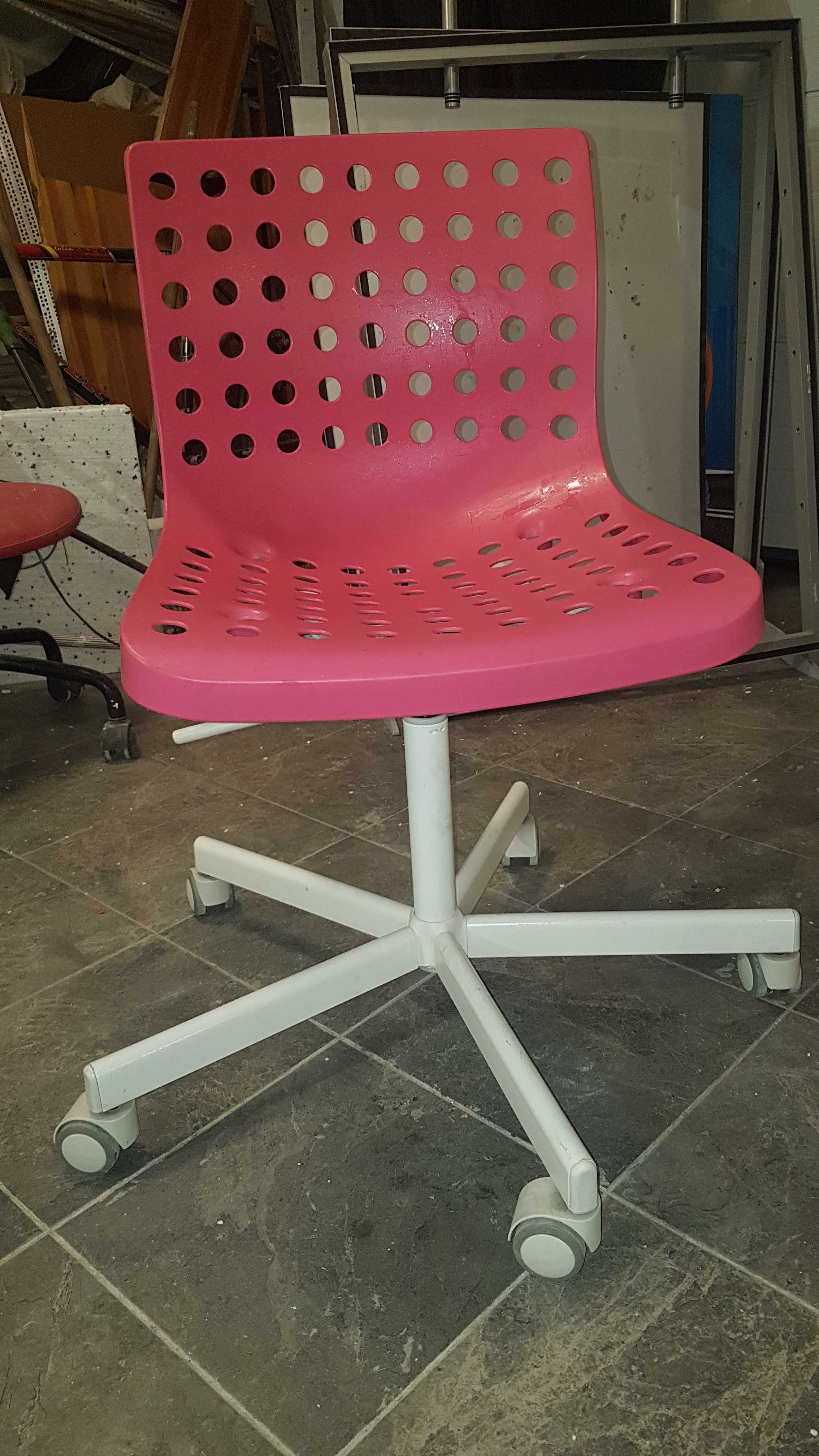 krzesło biurkowe ikea