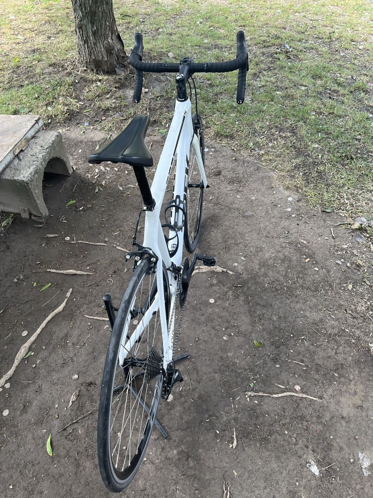 Шосейний велосипед Trek Emonda