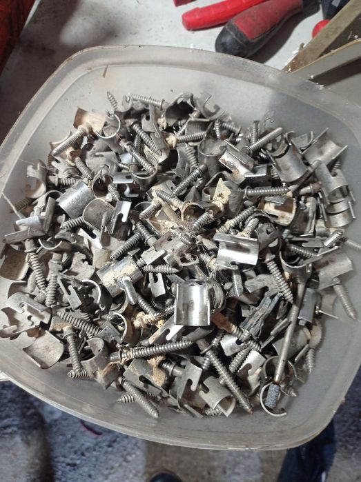 Braçadeiras de inox