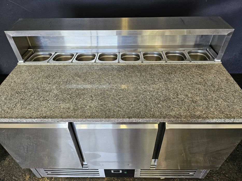 Saladete com tampo em granito