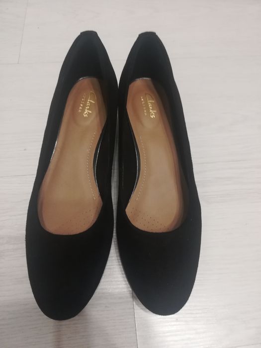 Туфлі нові замшеві Clarks