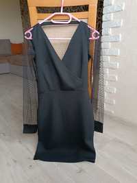 Елегантна чорна сукня розмір S