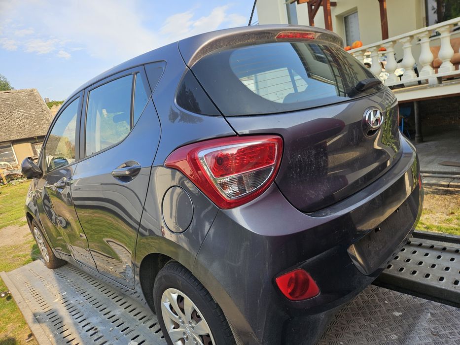 Hyundai I 10 1.0 klimatyzacja