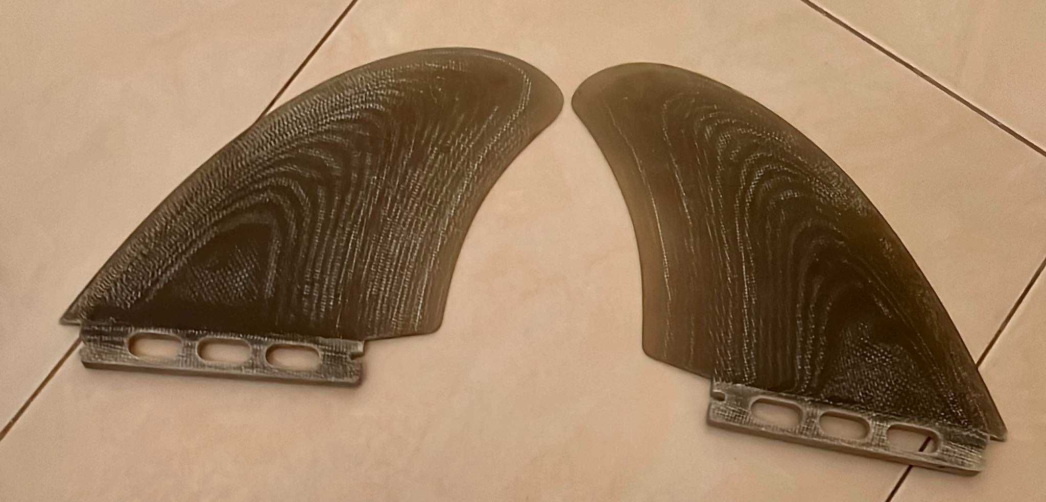 twinfin surfboard used Studer size 5.10  with keel fins