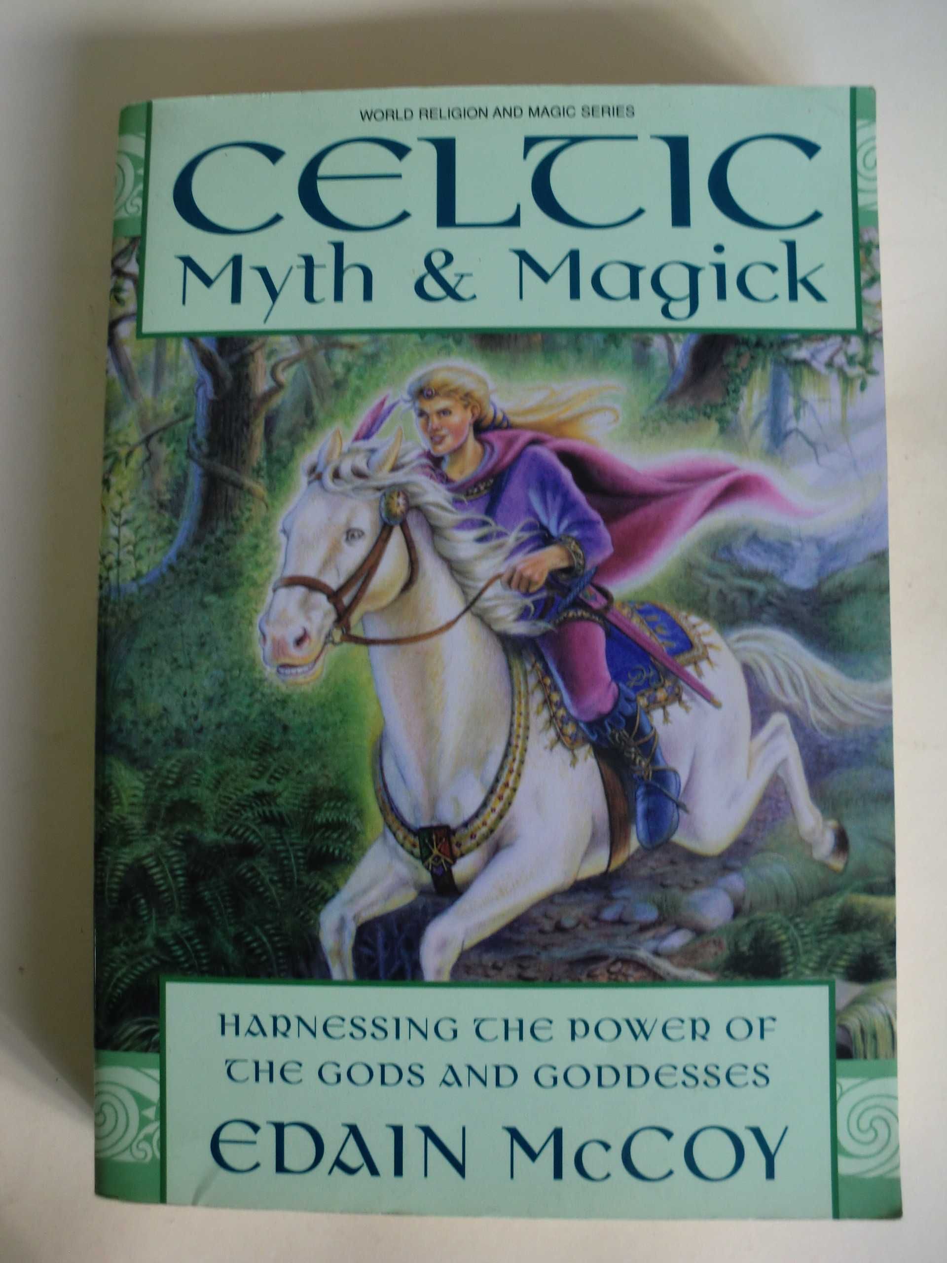 Celtic - Myth & Magick
de Edain McCoy