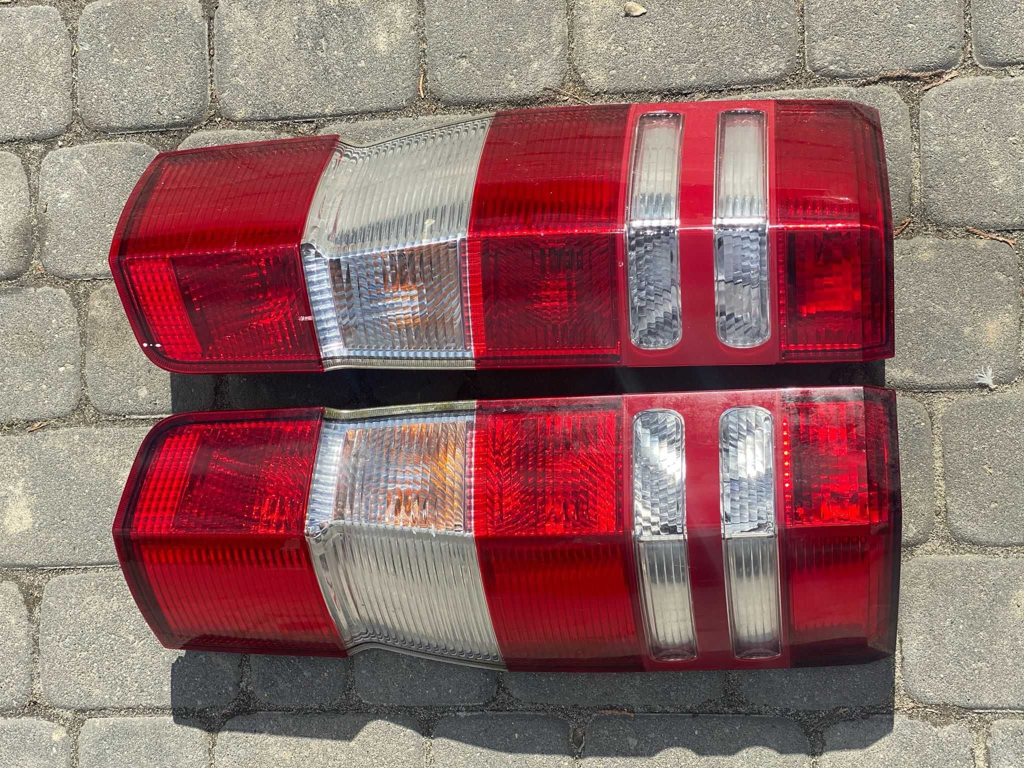 Lampy tył Prawa i lewa Mercedes Sprinter 06-17 w906