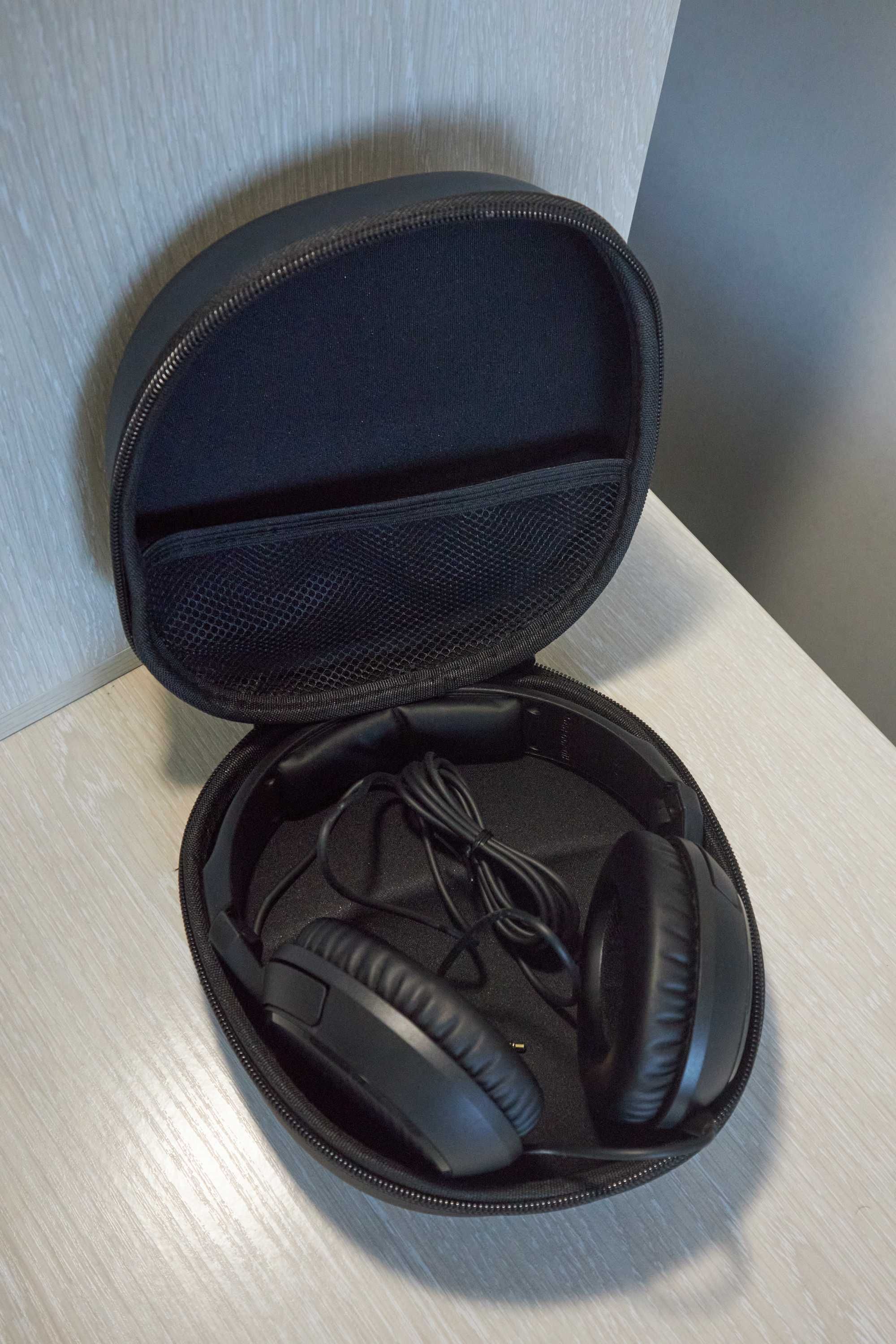 Навушники SENNHEISER HD 200 Pro + Подарунок