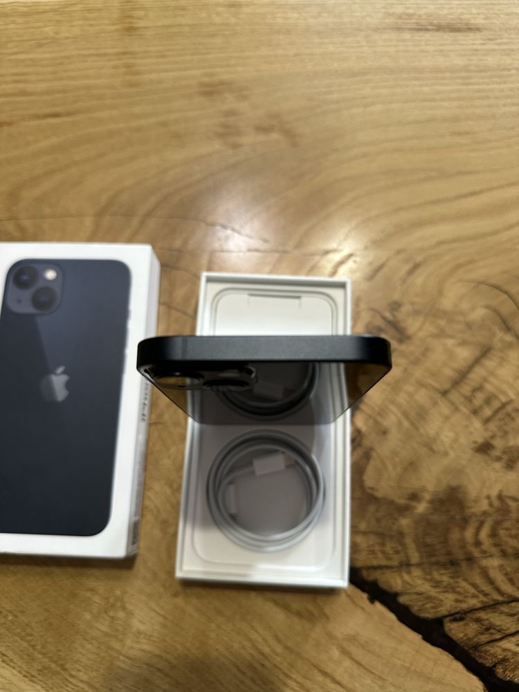 Продам iPhone 13 на 128