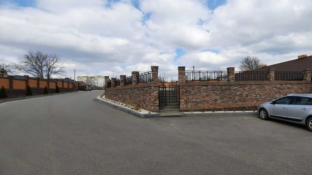 Продам ділянку 10 соток в престижному районі