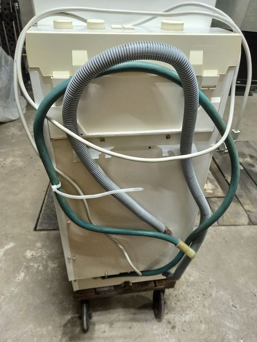 Стіральна машинка з Німеччини