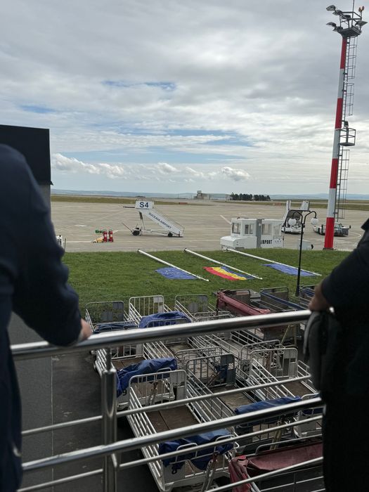 Перевезення до Аеропорту Трансфер таксі за кордон