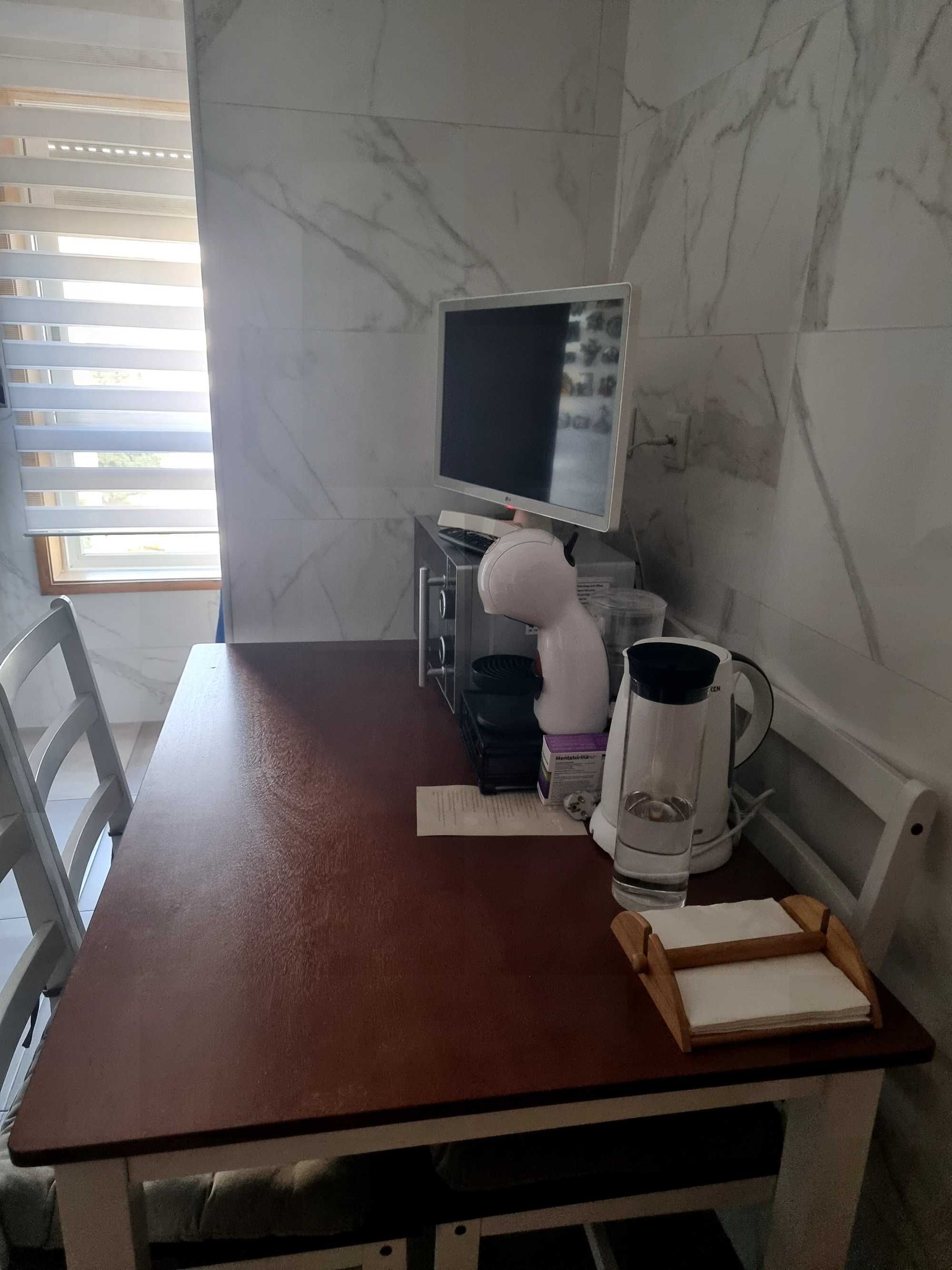 Mesa e cadeiras cozinha