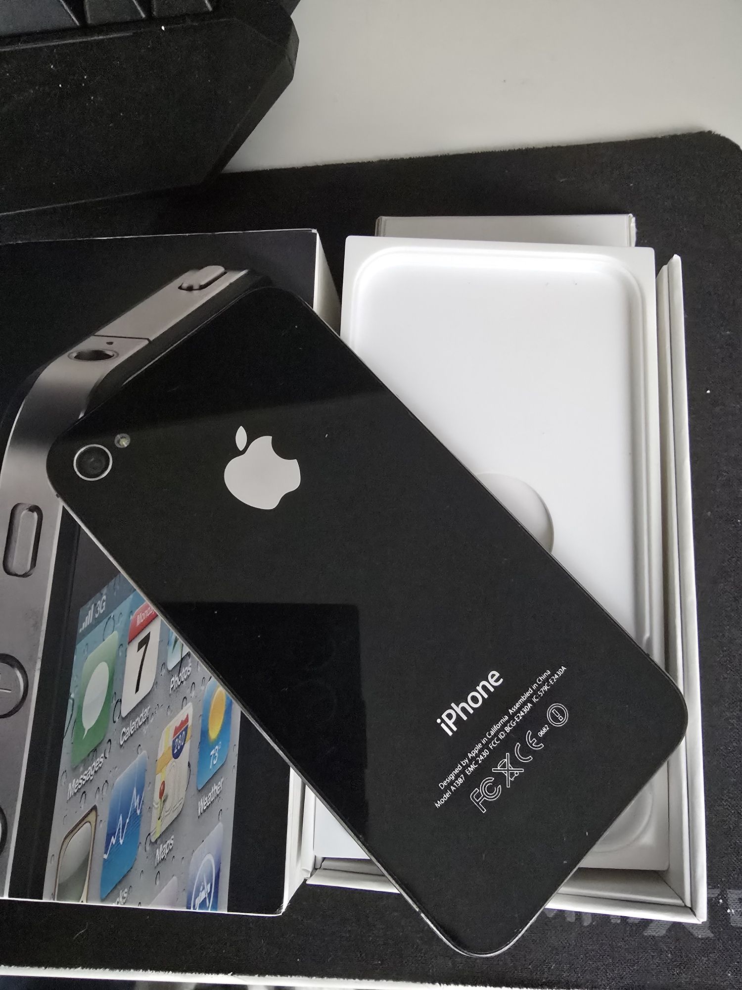 IPhone 4 plus pudełko