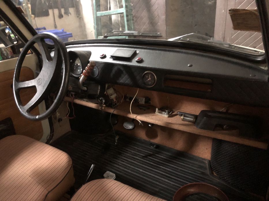 Ретро автомобіль Trabant p 601