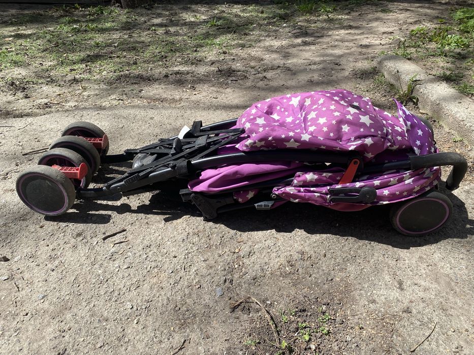 Прогулянкова каляска