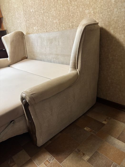 Продам раскладной диван б/у