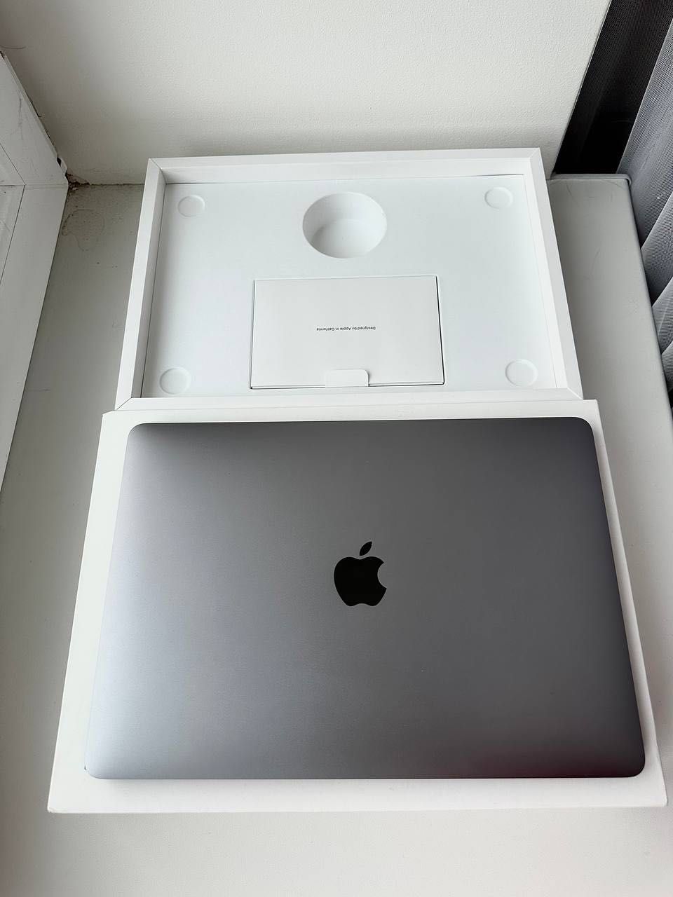 Мак бук про 13 Apple MacBook Pro 13, 256GB, Space Gray M1 2020