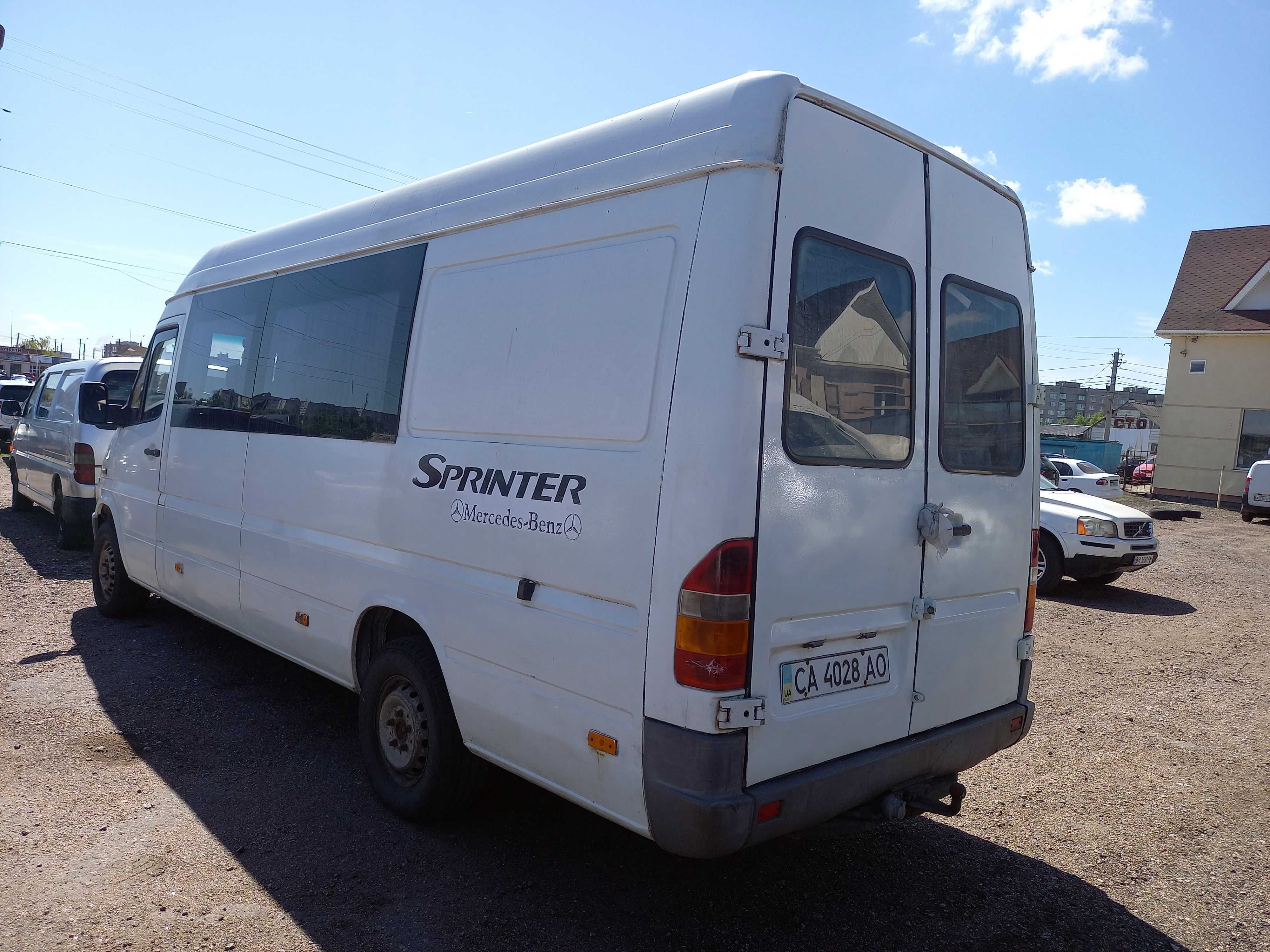 Mercedes-Benz Sprinter 1998 2,9CDi груз/пасс 12 мест