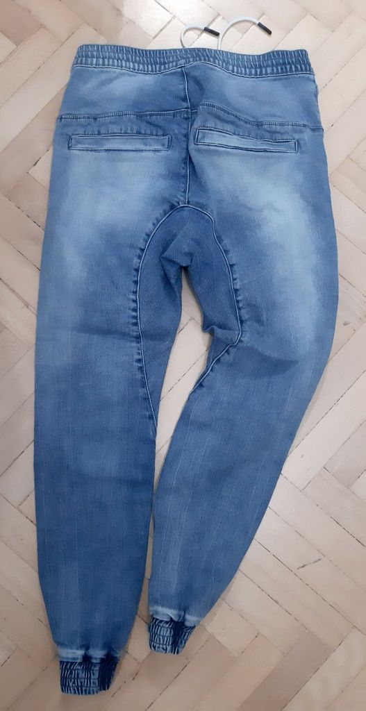 Vistula Jeansy Joggery W30 L34