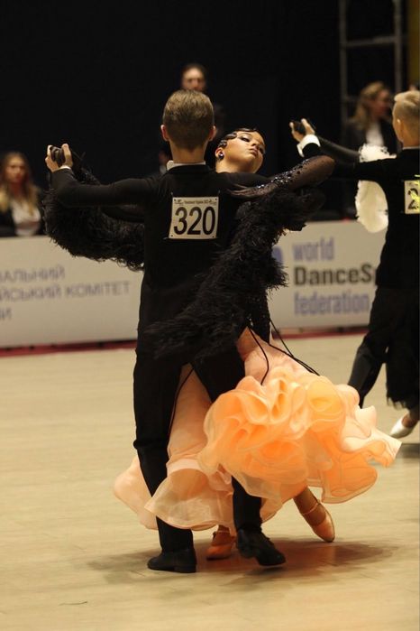 Плаття для бальних танців