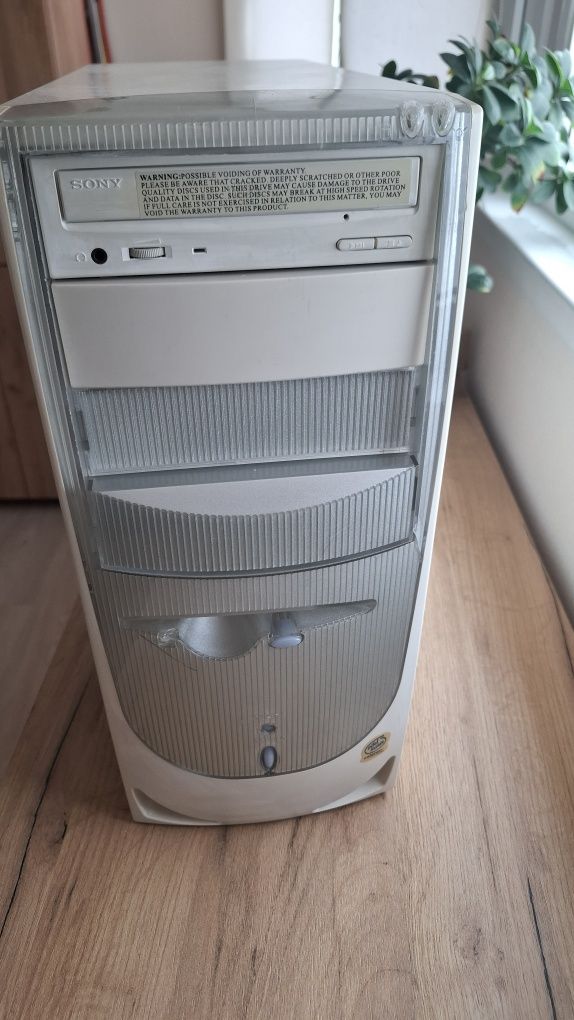 Рэтро ПК Intel Tualatin (Retro PC Intel Tualatin)