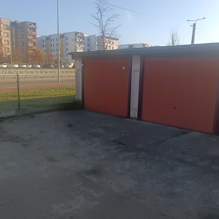 Garaż murowany 18m2 Nowe miasto Paderewskiego