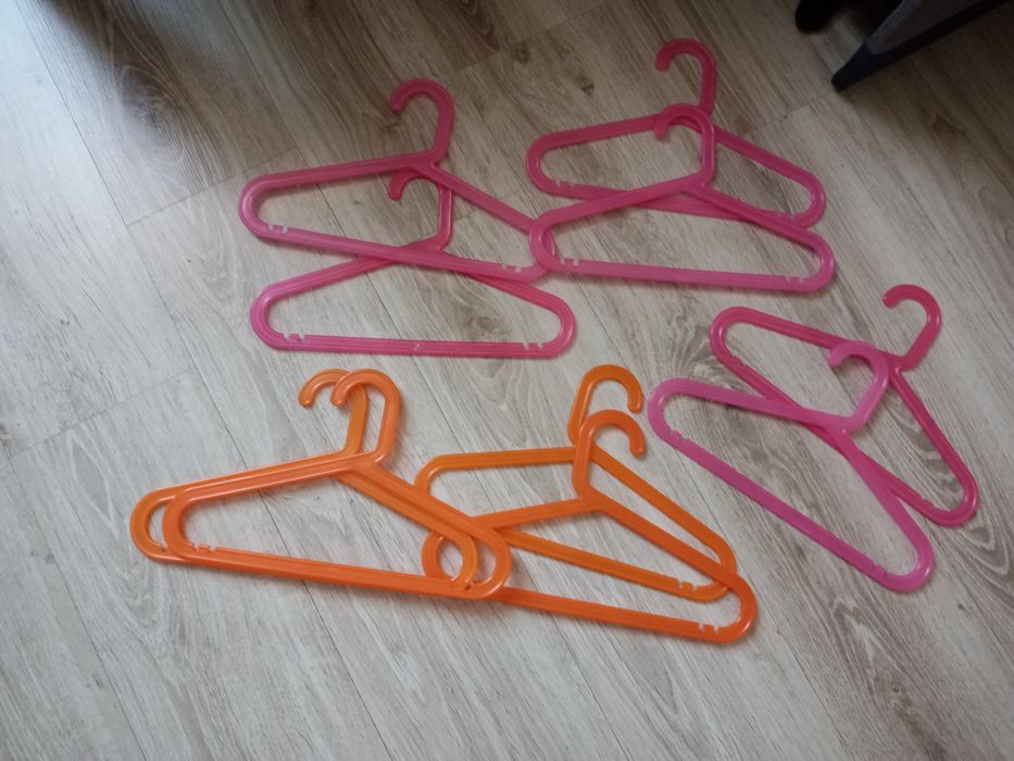 Wieszaki kolorowe 10szt.
