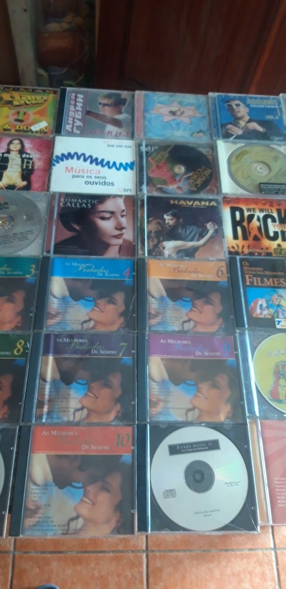 Conjunto de 36 Cds Música Diversa