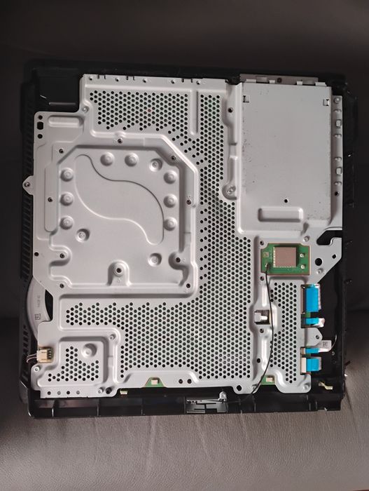 PlayStation 4 PS4 Pro 1TB