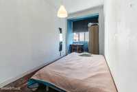 52711 - Quarto com cama de casal em apartamento com 6 quartos