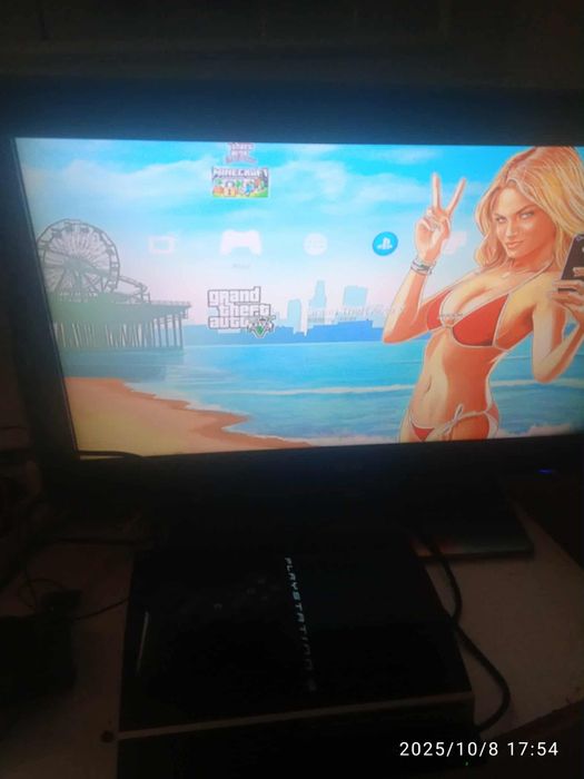 Продам PS3 Fat 250Gb