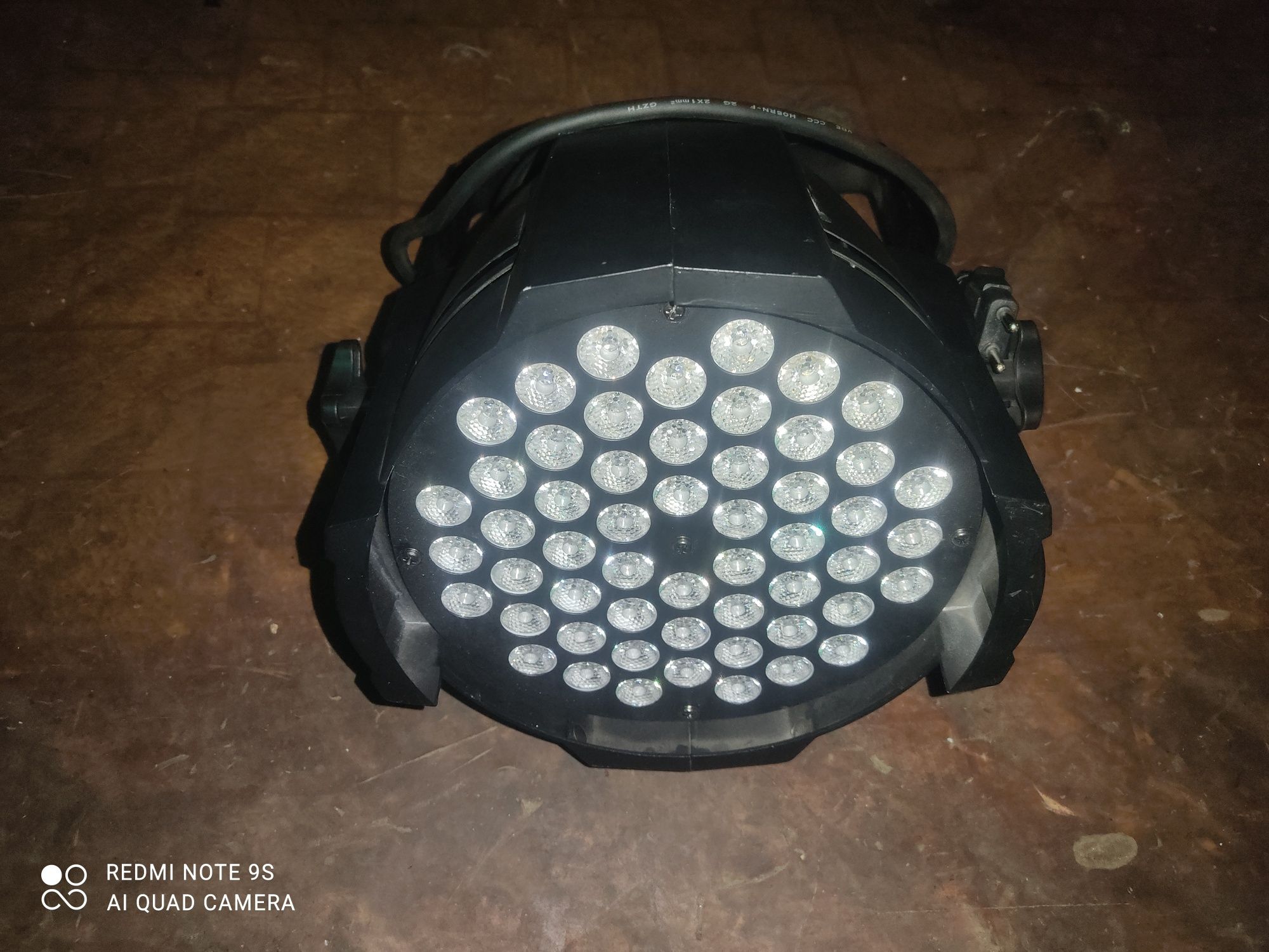 Описание товара Прожектор PAR 56 City Light CS-B077 LED PAR LIGHT 54x3