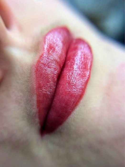 Модель перманентний макіяж