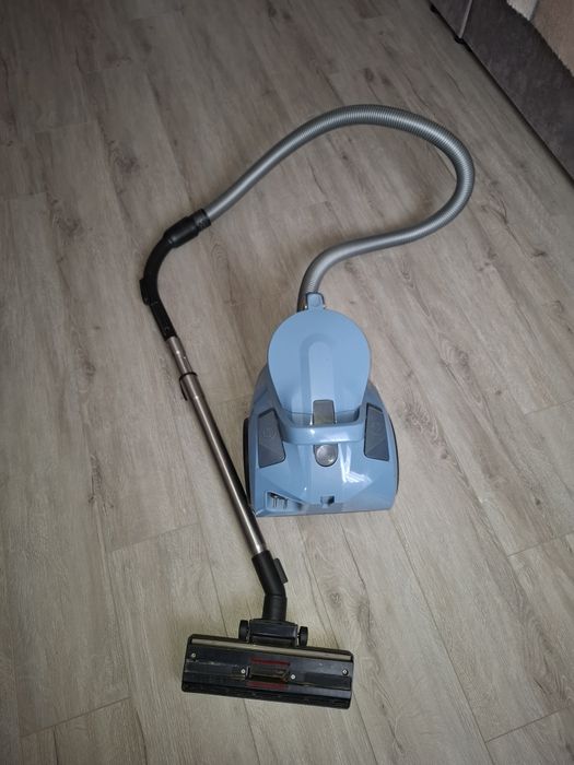 Вінниця. Продам пилосос ровента