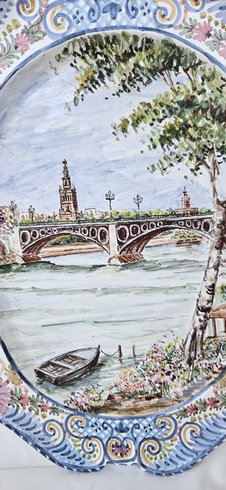 Prato de loiça pintado à mão