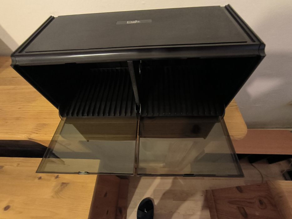 Pojemniki na płyty CD