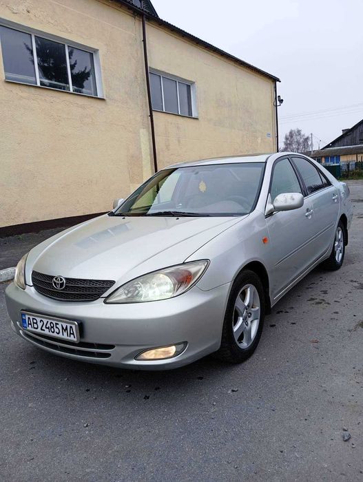 Продам Тойоту Камрі