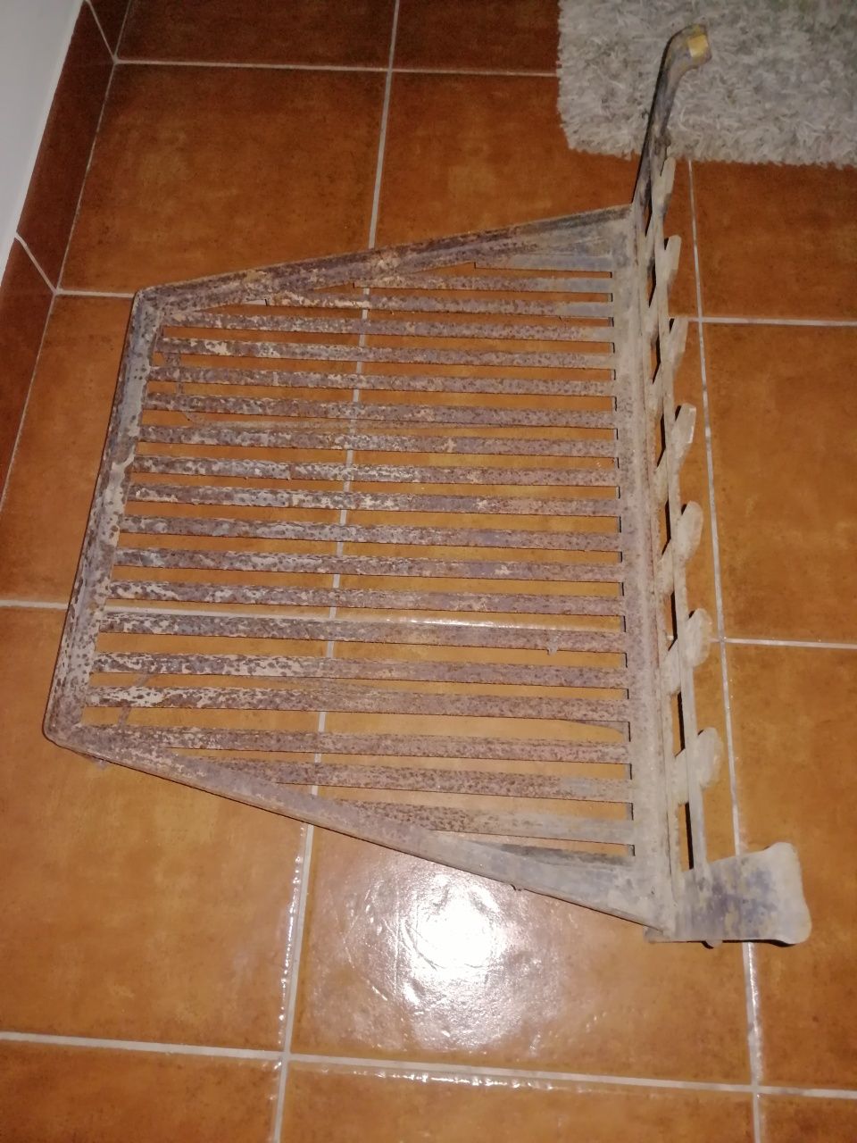 Frente de lareira para queimar lenha para aquecimento humano
