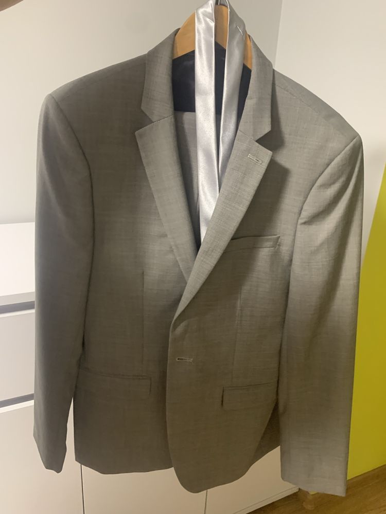 Чоловічий костюм Topman