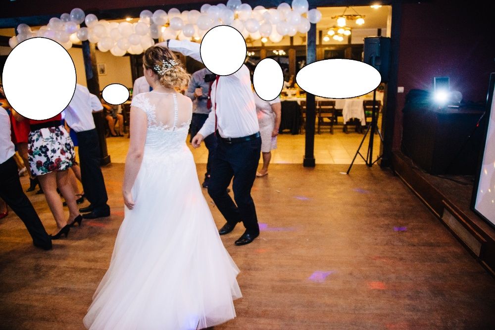 Suknia ślubna ładnie leżaca