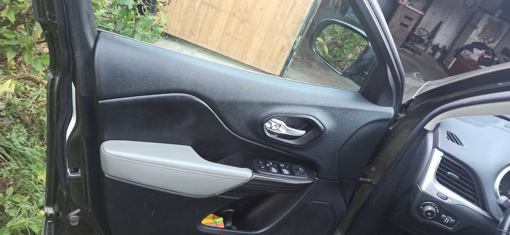 Jeep Cherokee КL 2014.