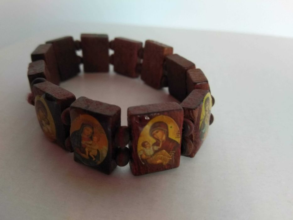 дерев'яний браслет на руку з 12 ікон.обрігає подружжя з дня весілля