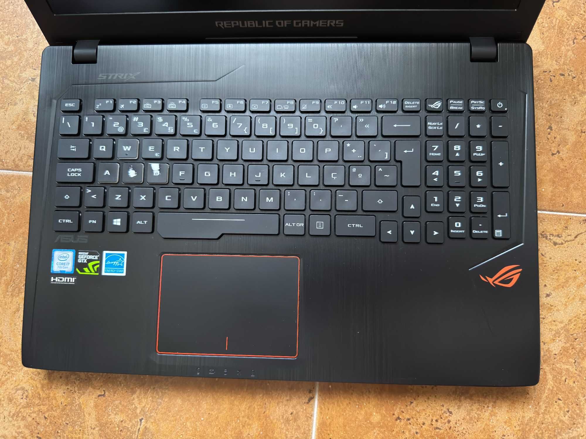 Computador Portátil ASUS ROG STRIX GL553VE