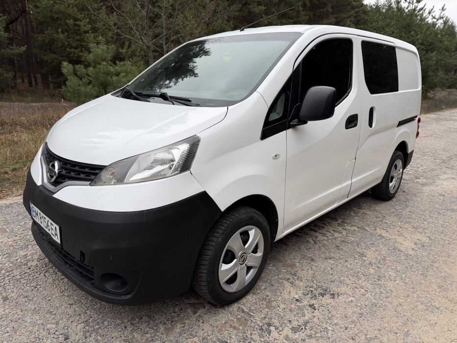Продам Nissan NV 200